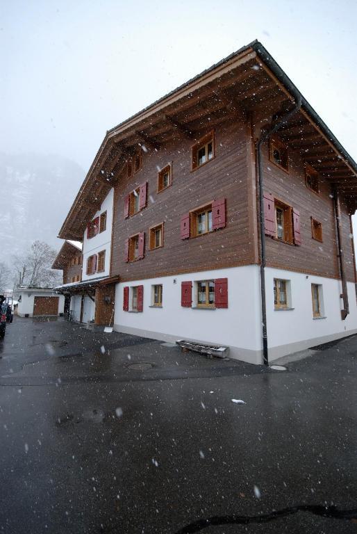 Haus Klopfenstein Apartment Kandersteg Exterior photo